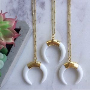 White Shell Crescent Horn Necklace